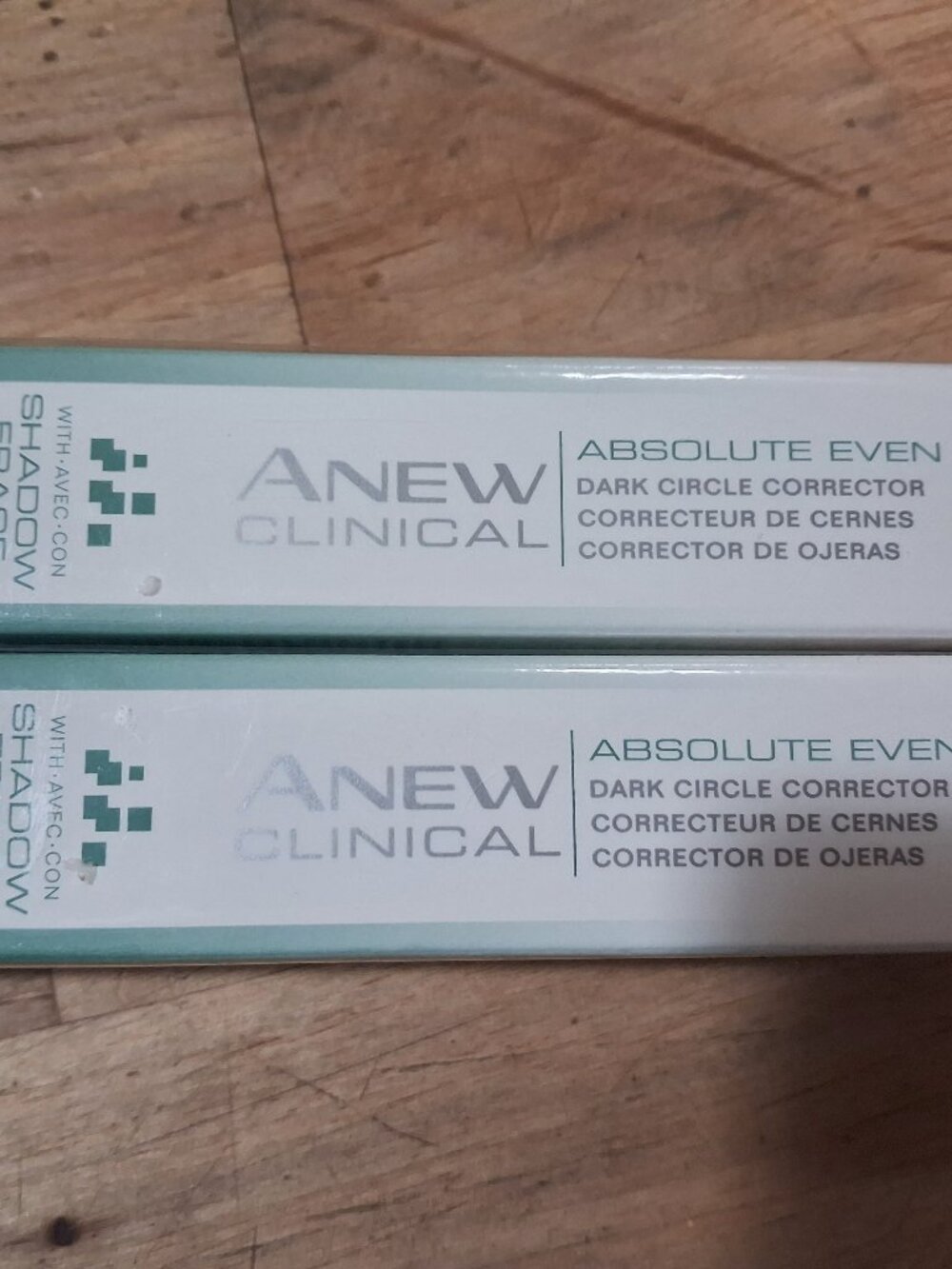 AVON ANEW CLINICAL ABSOLUTE EVEN DARK CIRCLE CORRECTOR